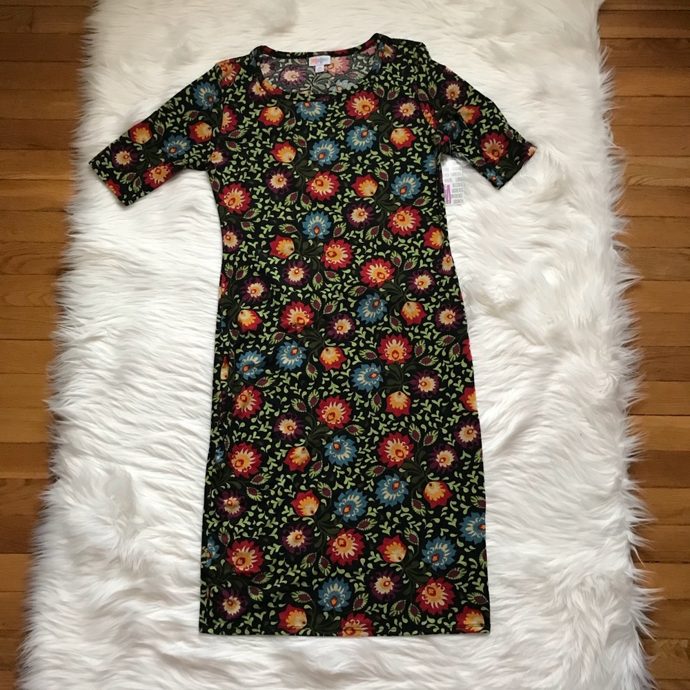 LuLaRoe Medium Multi Color Floral Garden Julia